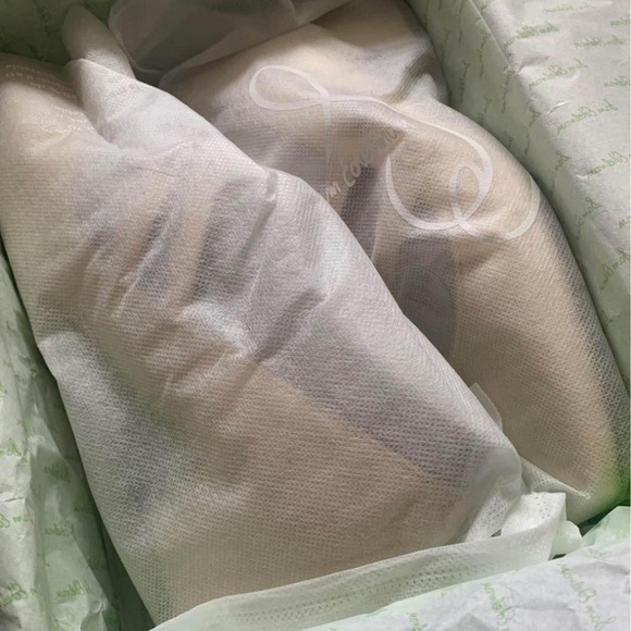 Sam Edelman Ivory Block Heels Size 8 - Picture 5 of 7